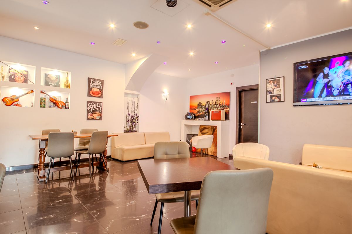 Bar-Pizzeria-02-Planet-Cafe-Olbia