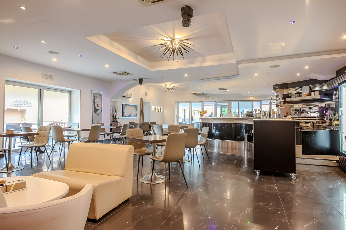 Bar-Pizzeria-03-Planet-Cafe-Olbia